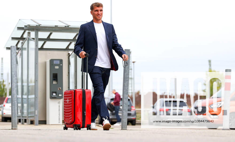 Stuttgart, Soccer, UEFA Champions League, 2026–2027 season, VfB Stuttgart flies to Bratislava, departure, Grischa Prömel