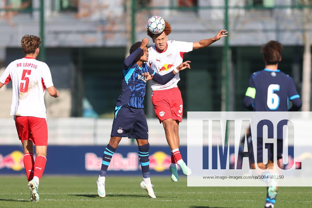 RB Leipzig U19 vs. PSV Eindhoven U19, UEFA Youth League, Leipzig, October 13, 2026, Cottaweg Training Center, Soccer, 2026–2027 Season, U19 Juniors, UEFA Youth League, Matchday 2, RB Leipzig U19 vs. PSV Eindhoven U19, Pictured from left: Austyn Jones (9), Eindhoven, and Nwabueze Eiwario (3), RB. For editorial use only. UEFA regulations prohibit any use of photographs as image sequences and or quasi-video.
