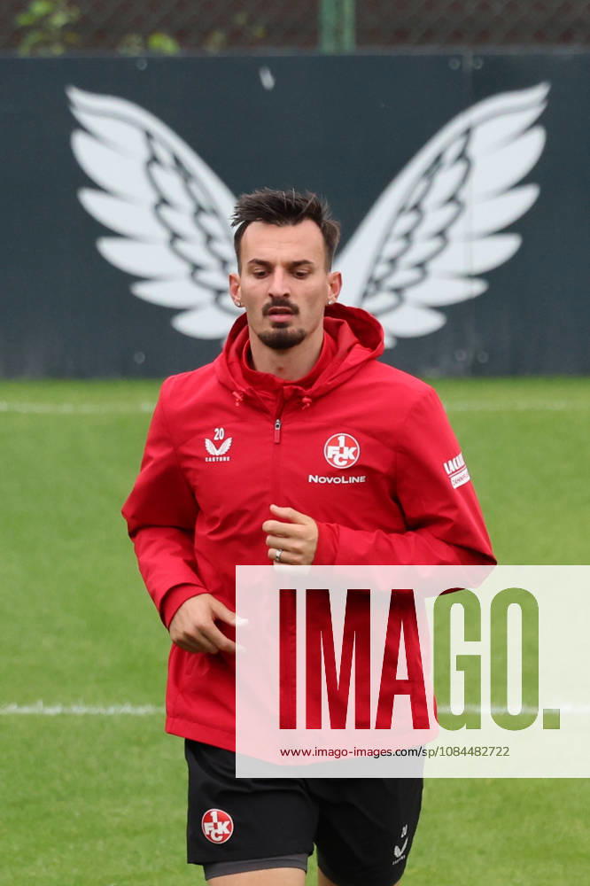 Soccer, 2. Bundesliga, 1. FC Kaiserslautern Training, from left: Mergim Berisha, 1. FC Kaiserslautern, Kaiserslautern