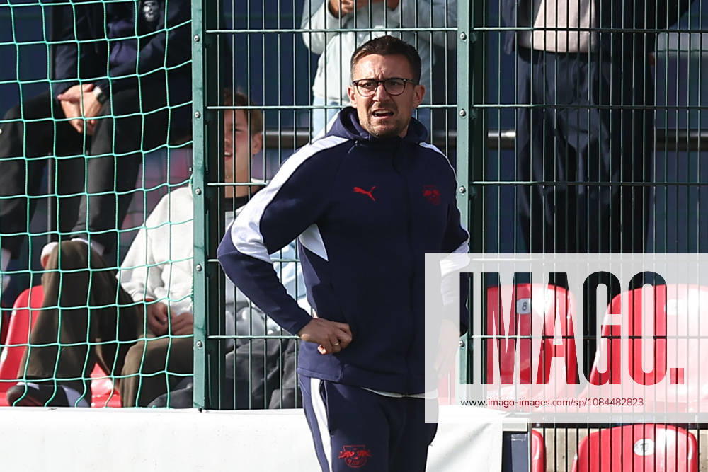 RB Leipzig U19 vs. PSV Eindhoven U19, UEFA Youth League, Leipzig, October 13, 2026, Cottaweg Training Center, Soccer, 2026–2027 Season, U19 Juniors, UEFA Youth League, Matchday 2, RB Leipzig U19 vs. PSV Eindhoven U19 1–6 (1–1), Pictured: Coach Mac Heidenmann of RB Leipzig, For editorial use only, UEFA regulations prohibit any use of photographs as image sequences and or quasi-video,