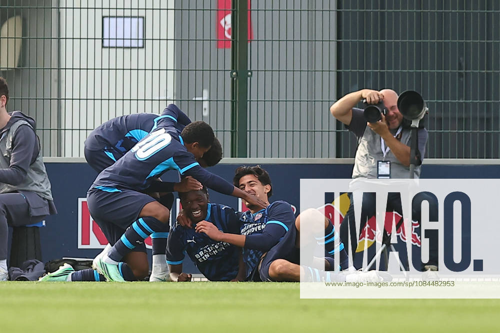 RB Leipzig U19 vs. PSV Eindhoven U19, UEFA Youth League, Leipzig, October 13, 2026, Cottaweg Training Center, Soccer, 2026–2027 Season, U19 Juniors, UEFA Youth League, Matchday 2, RB Leipzig U19 vs. PSV Eindhoven U19 1–6 (1–1), Pictured: Goal for Eindhoven, goal celebration after the 1–4, goal scorer Samuel Dumbili 7, Eindhoven, For editorial use only, UEFA regulations prohibit any use of photographs as image sequences and or quasi-video,