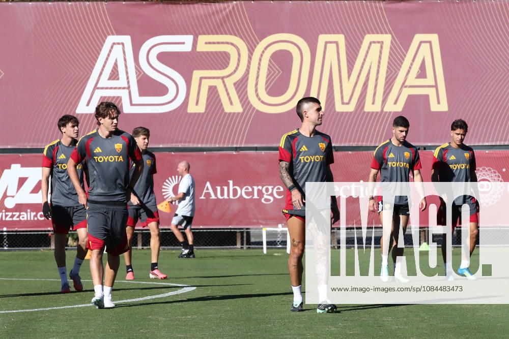 SOCCER - UEFA Champions League - AS Roma - press conference, PK, Pressekonferenz Photo by IPA ABACAPRESS.COM89637390 - October 13, 2026 Champions League: Gasperini and Malen Press Conference Training Sessions In the photo: Drills (Photo by Gino Mancini) Roma Italy