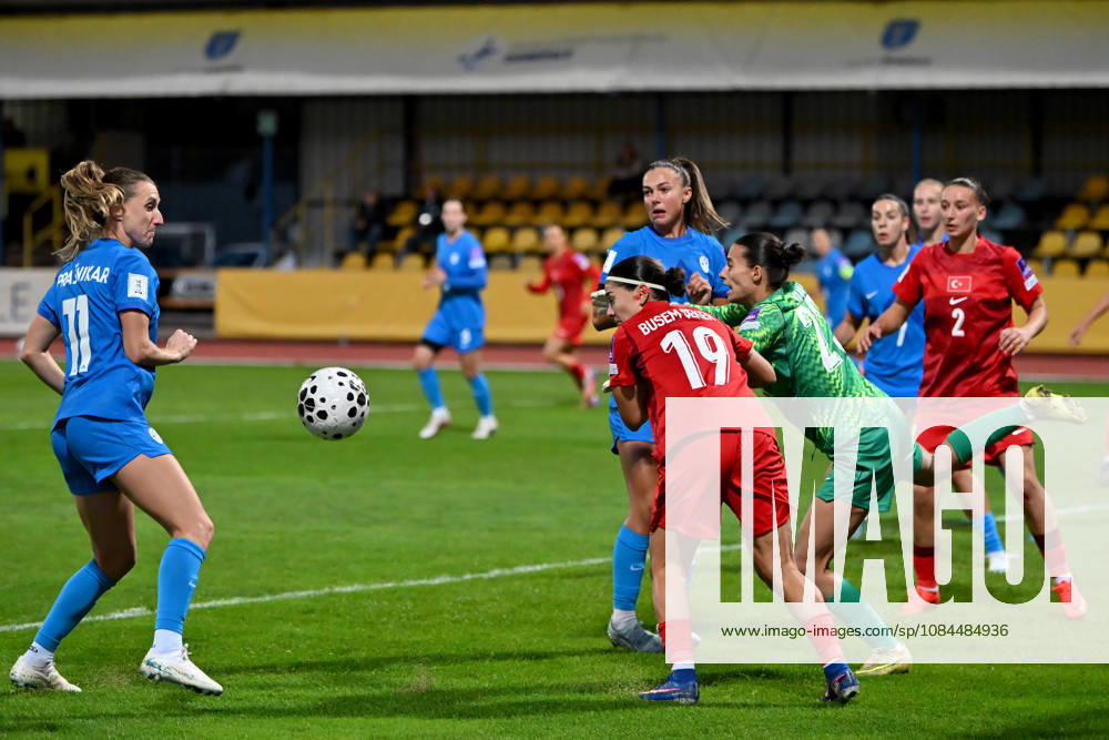 Lara Prasnikar of Slovenia (L) in action against Busem Seker of Turkey (C) during the UEFA Women’s European Qualifiers for 2027 World Cup Play-offs Round 1, 2nd leg match between Slovenia and Turkey at Sports Park Domzale, Domzale on October 13, 2026 in Domzale, Slovenia. (Photo by Igor Kupljenik Sports Press Photo).