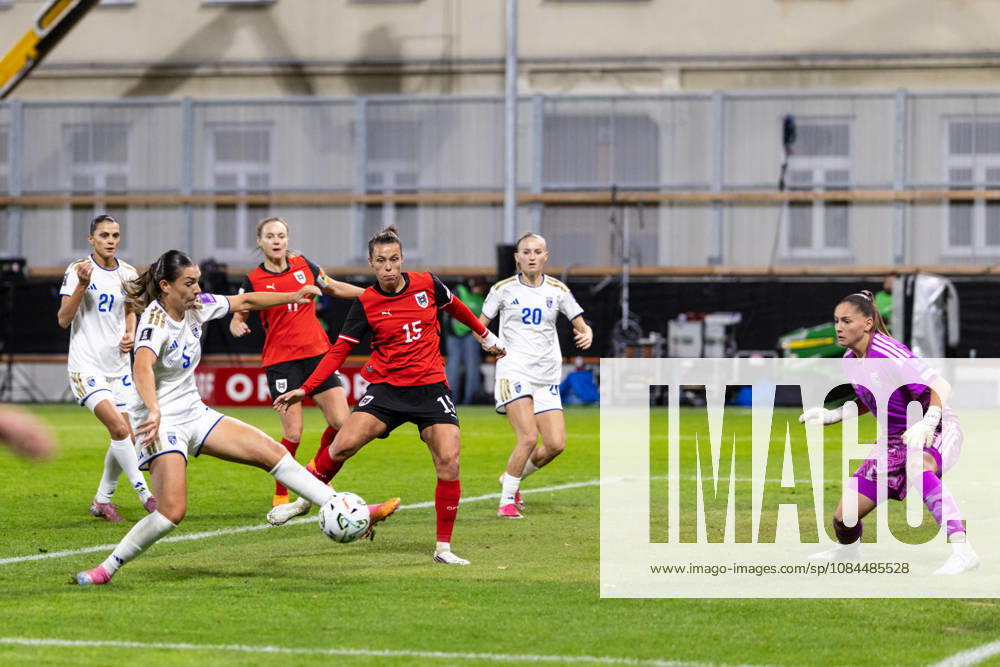 SOCCER - FIFA World Cup, WM, Weltmeisterschaft, Fussball 2027, quali, AUT vs KOS VIENNA,AUSTRIA,13.OCT.26 - SOCCER - FIFA Women s World Cup 2027, european qualifiers, OEFB international match, Länderspiel, Nationalmannschaft Austria vs Kosovo. Image shows Blerta Smaili (KOS), Nicole Billa (AUT), Aurora Mulliqi and Lea Kramoviku (KOS). GEPAxpictures Rauthner