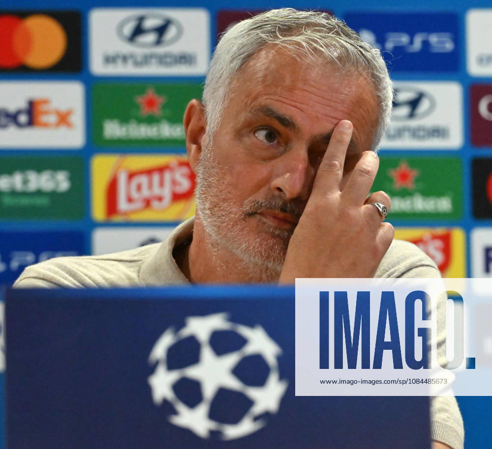 Real Madrid s head coach Jose Mourinho addresses a press conference, PK, Pressekonferenz at the Olimpico stadium in Rome, Italy, 13 October 2026. Real Madrid will face AS Roma in a UEFA Champions League phase matchday 2 game at Rome s Olimpico stadium on 14 October 2026. ANSA ALBERTO LINGRIA UEFA Champions League MD-1 - Real Madrid - ZUMAa110 20261013_zaf_a110_016