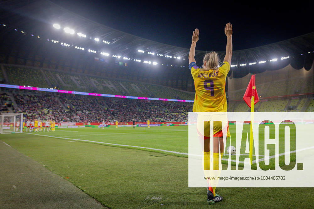 Belgium captain Tessa Wullaert prepares to take a corner kick during the FIFA Womens World Cup qualifying play off match against Poland. Gdansk Poland - ZUMAl194 20261013_zip_l194_007