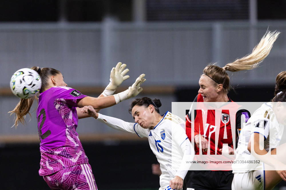 SOCCER - FIFA World Cup, WM, Weltmeisterschaft, Fussball 2027, quali, AUT vs KOS VIENNA,AUSTRIA,13.OCT.26 - SOCCER - FIFA Women s World Cup 2027, european qualifiers, OEFB international match, Länderspiel, Nationalmannschaft Austria vs Kosovo. Image shows Lea Kramoviku, Marigone Tahiri (KOS) and Sarah Puntigam (AUT). Keywords: goal. GEPAxpictures Rauthner
