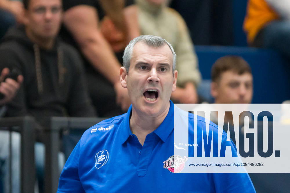 Andreas Kapoulas, Bristol Head Coach, Syntainics MBC vs. Bristol Flyers, European North Basketball League (ENBL), 2026–27, Germany, United Kingdom, October 13, 2026, Weissenfels Stadthalle, Saxony-Anhalt, Germany