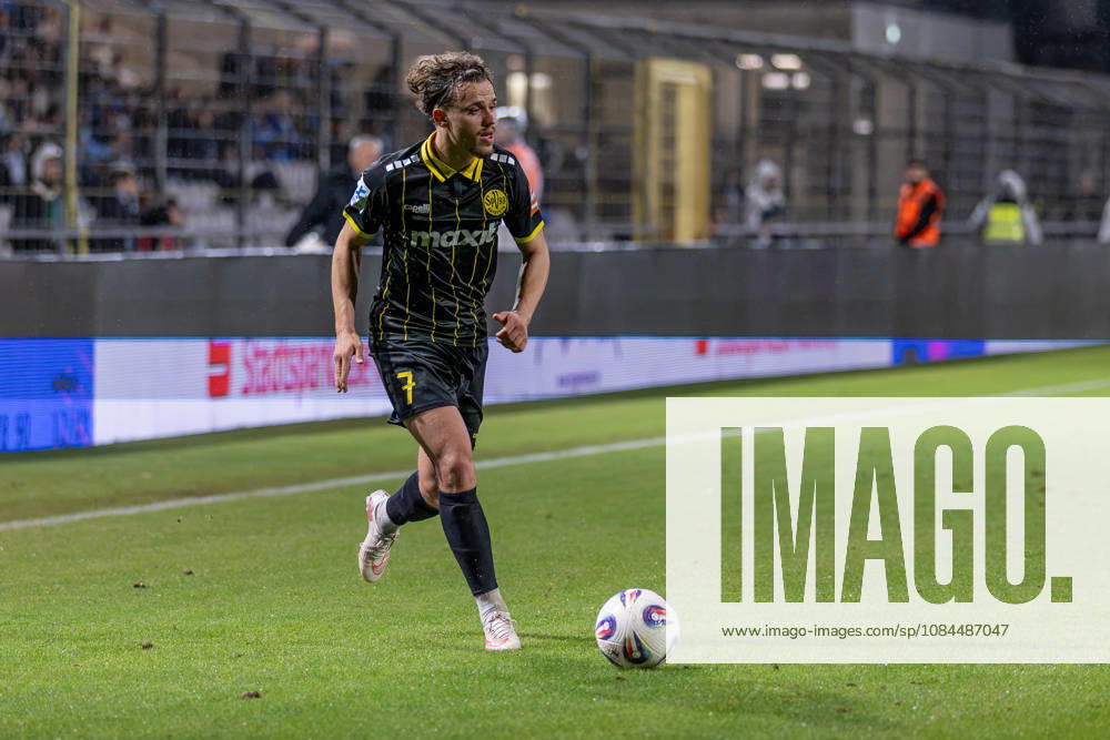 Marlon Fries, SpVgg Bayreuth, 07 GER, TSV 1860 Munich vs. SpVgg Oberfranken Bayreuth, Soccer, Bavarian Regional League, Matchday 14, 2026–2027 Season, October 13, 2026 DFL and DFB regulations prohibit any use of photographs as image sequences and or quasi-video. Photo: HMB Media, Heike Feiner