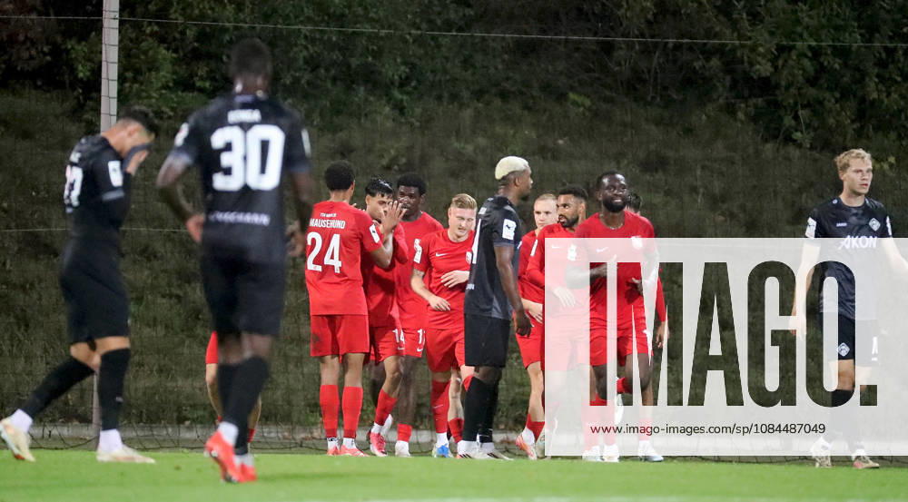 Men s, Soccer, 2026–2027 Season, 3rd Division, Matchday 9: TSV Havelse vs. FC Würzburger Kickers; from left: Ivan Franjic (FC Würzburger Kickers), Tarsis Bonga (FC Würzburger Kickers), Nathan de Medina, FC Würzburger Kickers; Louis Breunig, FC Würzburger Kickers, looking disappointed; disappointment; disappointed; TSV Havelse players celebrating a goal; celebrate the goal; goal celebration; Celebrating the 2–0 goal by Kwasi Wriedt, TSV Havelse, Hannover, Eilenriedestadion, Lower Saxony, Germany