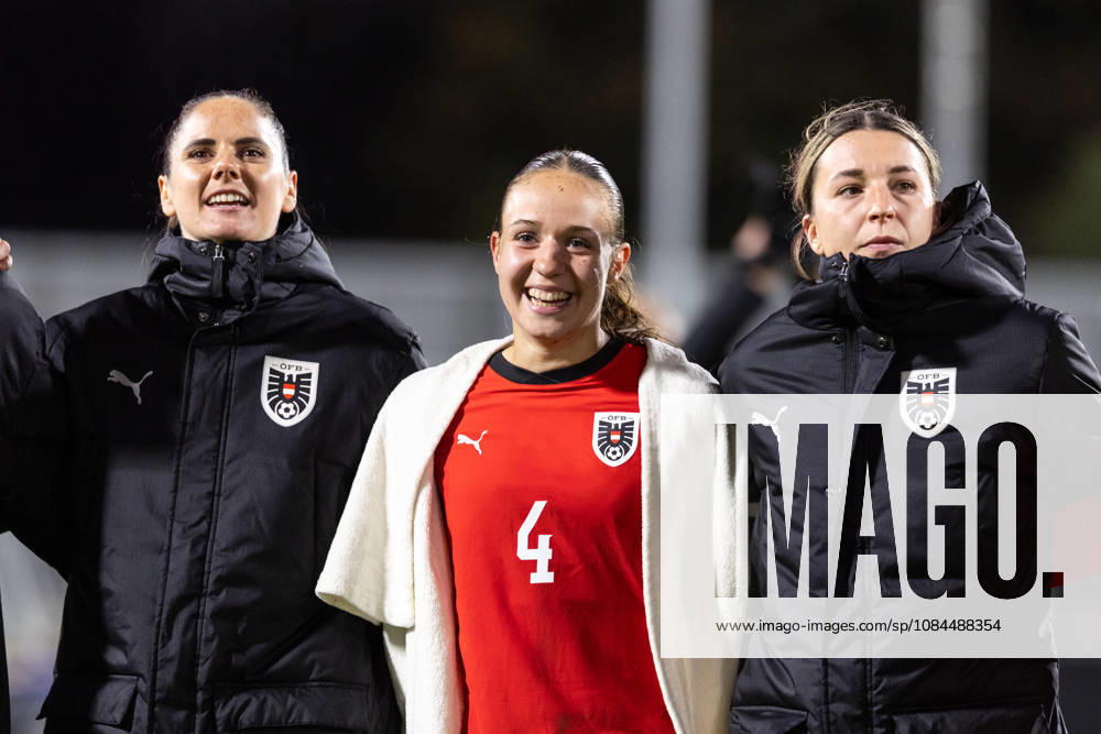 SOCCER - FIFA World Cup, WM, Weltmeisterschaft, Fussball 2027, quali, AUT vs KOS VIENNA,AUSTRIA,13.OCT.26 - SOCCER - FIFA Women s World Cup 2027, european qualifiers, OEFB international match, Länderspiel, Nationalmannschaft Austria vs Kosovo. Image shows the rejoicing of Sarah Zadrazil, Valentina Poetzl and Barbara Dunst (AUT). GEPAxpictures Rauthner