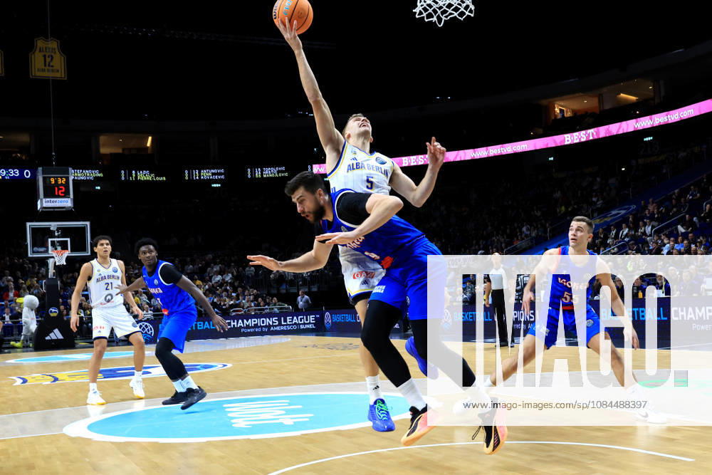 Germany, GER, DEU, Basketball, Champions League (BCL), Day 1, 2026–2027 Season, Berlin, ALBA Berlin vs. Igokea Sam Griesel (ALBA Berlin 5), Haris Delalic (Igokea 9), nordphoto GmbH, Engler, Berlin, Uber Arena, Berlin, Germany