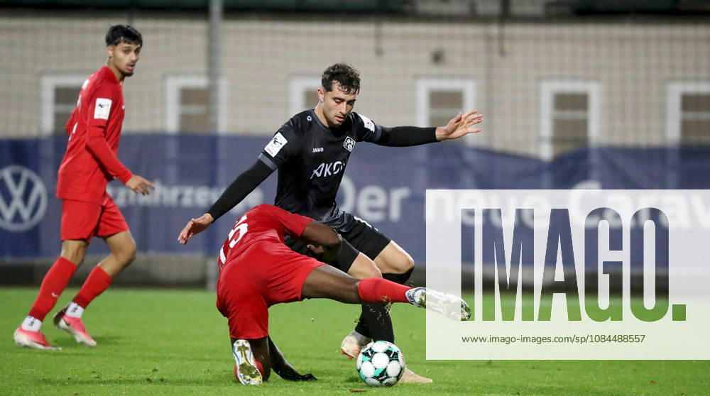 Men s, Soccer, 2026–2027 Season, 3rd Division, Matchday 9: TSV Havelse vs. FC Würzburger Kickers; from left: Dennis Duah (TSV Havelse), Thomas Kastanaras (FC Würzburger Kickers); Eilenriedestadion, Hanover, Lower Saxony, Germany