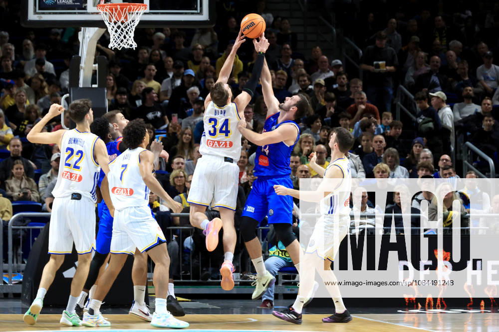 Germany, GER, DEU, Basketball, Champions League (BCL), Day 1, 2026–2027 Season, Berlin, ALBA Berlin vs. Igokea, Justin Bean (ALBA Berlin) 34, Petar Kovacevic (Igokea) 14, nordphoto GmbH, Engler, Berlin, Uber Arena, Berlin, Germany