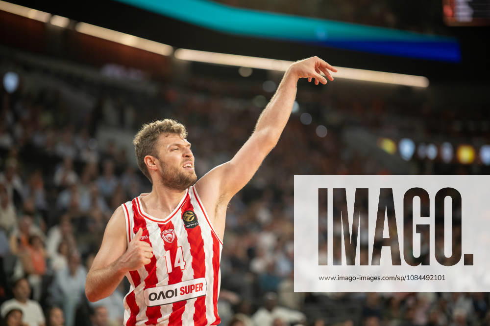 EuroLeague Round 5 match between Valencia Basket and Olympiacos Piraeu Sasha Vezenkov of Olympiacos Piraeus in action during the EuroLeague Round 5 match between Valencia Basket and Olympiacos Piraeu at Roig Arena, (Valencia ) on October 13, 2026.