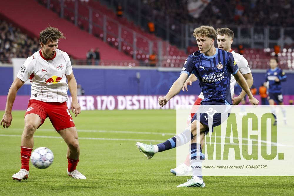 LEIPZIG - (lr) Willi Orban of RB Leipzig, Sven Mijnans of PSV Eindhoven and Brajan Gruda of RB Leipzig during the UEFA Champions League match between RB Leipzig and PSV Eindhoven at the RB Arena on 13 October 2026 in Leipzig, Germany. MAURICE VAN STEEN ANP ANPxSportx IVx 572345982 originalFilename: 572345982