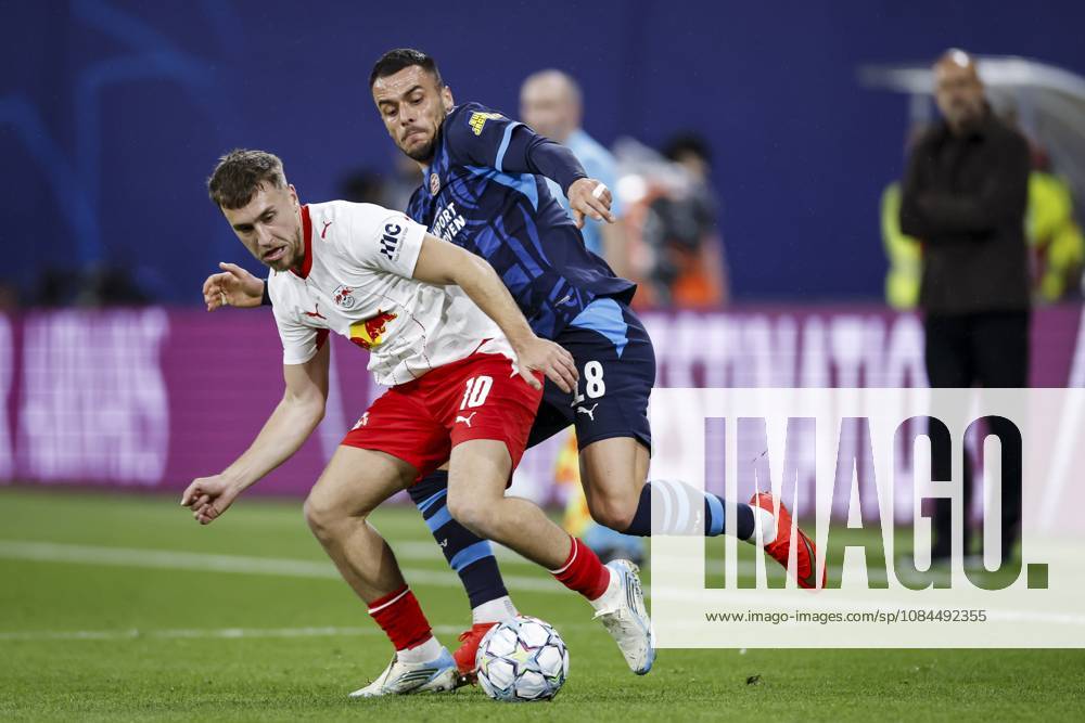 LEIPZIG - (lr) Brajan Gruda of RB Leipzig and Filip Kostic of PSV Eindhoven during the UEFA Champions League match between RB Leipzig and PSV Eindhoven at the RB Arena on 13 October 2026 in Leipzig, Germany. MAURICE VAN STEEN ANP ANPxSportx IVx 572346138 originalFilename: 572346138