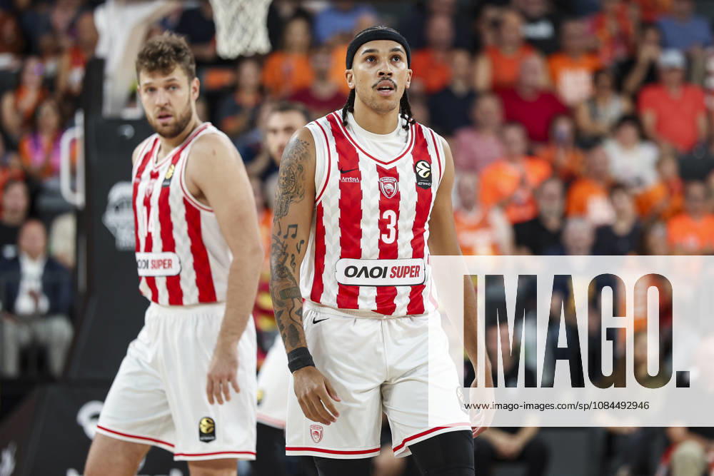 Tyson Ward of Olympiacos Piraeus looks on during the Euroleague Basketball Regular Season Round 5 game between Valencia Basket and Olympiacos Piraeus Roster at Roig Arena on October 13, 2026 in Valencia, Spain. Valencia Spain - ZUMAa181 20261013_zaa_a181_028