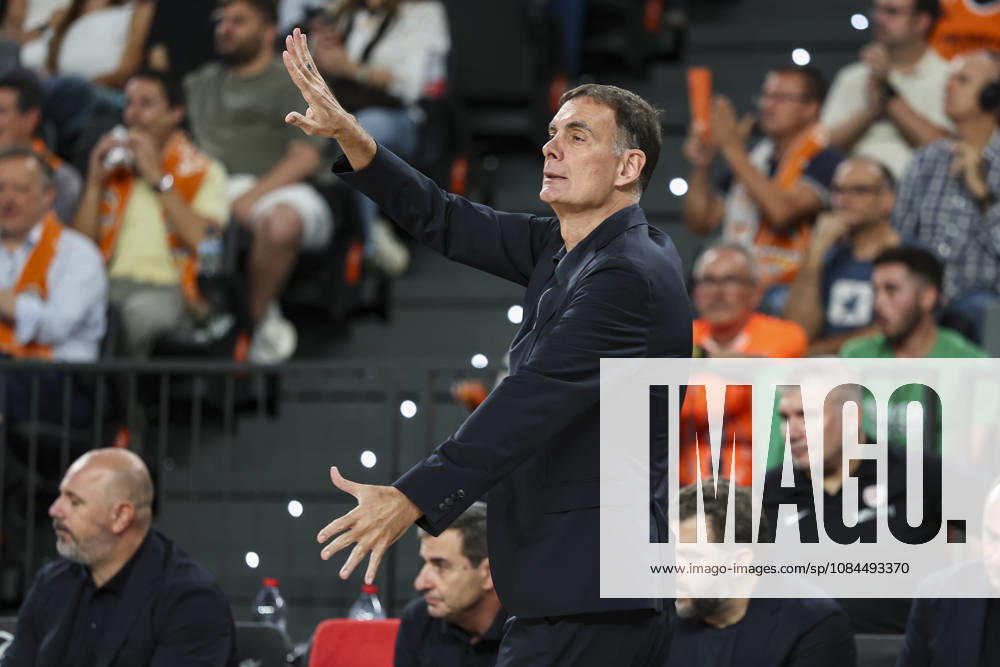 Georgios Bartzokas, head coach of Olympiacos Piraeus gestures during the Euroleague Basketball Regular Season Round 5 game between Valencia Basket and Olympiacos Piraeus Roster at Roig Arena on October 13, 2026 in Valencia, Spain. Valencia Spain - ZUMAa181 20261013_zaa_a181_037