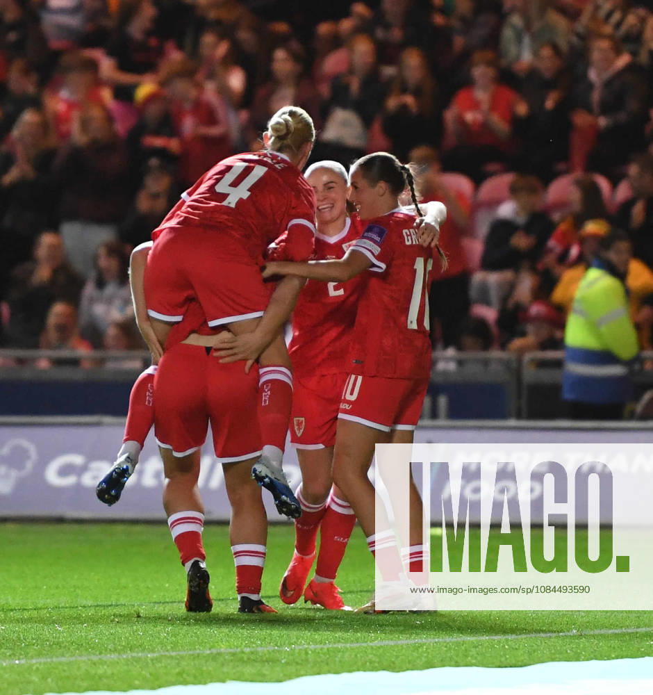 Llanelli, Wales, October 13th 2026 Elise Hughes of Wales celebrates with her team after scoring her sides 2nd goal during the 2027 FIFA Women s World Cup - WEQ Play-offs Round 1 - between Wales and Albania on 13th Oct 2026 at Parc Y Scarlets (Photo by Jeff Thomas Sports Press Photo)