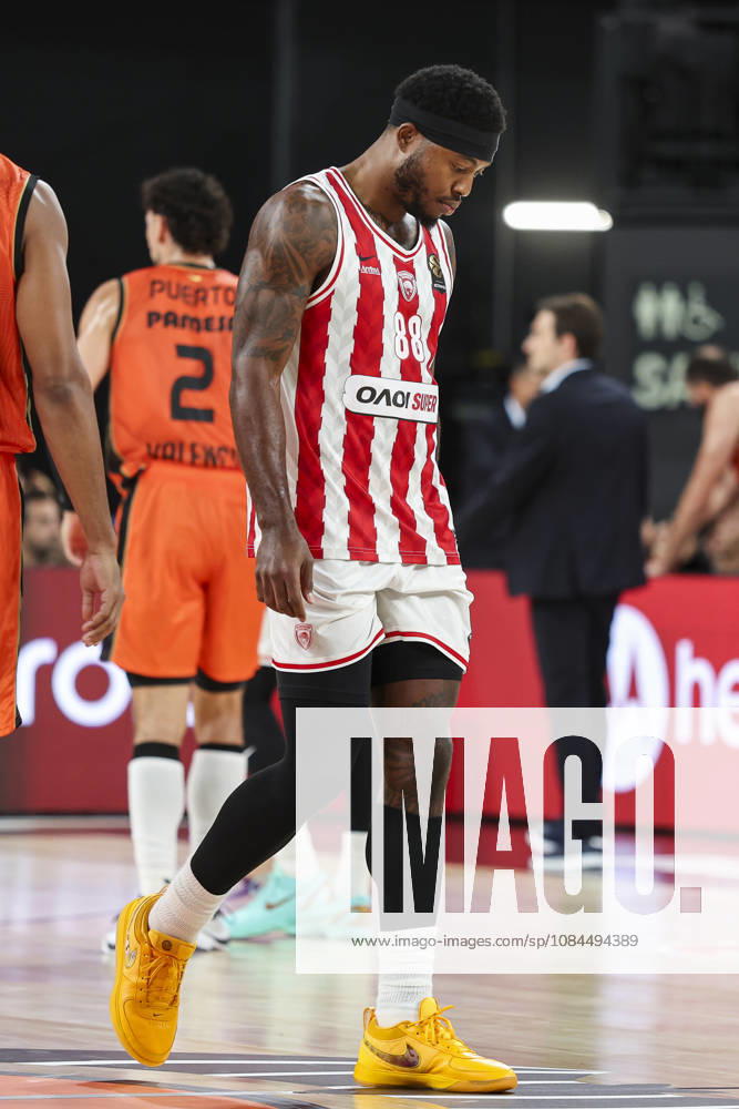 Tyrique Jones of Olympiacos Piraeus looks down during the Euroleague Basketball Regular Season Round 5 game between Valencia Basket and Olympiacos Piraeus Roster at Roig Arena on October 13, 2026 in Valencia, Spain. Valencia Spain - ZUMAa181 20261013_zaa_a181_058
