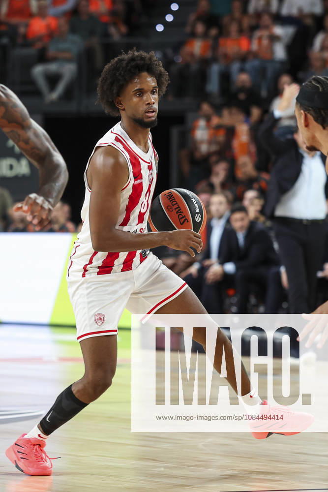 Jean Montero of Olympiacos Piraeus in action during the Euroleague Basketball Regular Season Round 5 game between Valencia Basket and Olympiacos Piraeus Roster at Roig Arena on October 13, 2026 in Valencia, Spain. Valencia Spain - ZUMAa181 20261013_zaa_a181_053