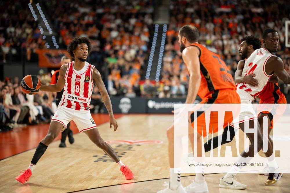 EuroLeague Round 5 match between Valencia Basket and Olympiacos Piraeu Jean Montero of Olympiacos Piraeus in action during the EuroLeague Round 5 match between Valencia Basket and Olympiacos Piraeu at Roig Arena, (Valencia ) on October 13, 2026.