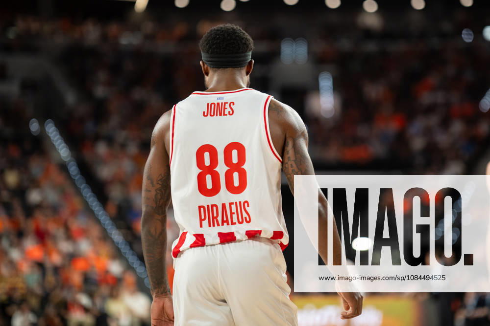 EuroLeague Round 5 match between Valencia Basket and Olympiacos Piraeu Tyrique Jones of Olympiacos Piraeus in action during the EuroLeague Round 5 match between Valencia Basket and Olympiacos Piraeu at Roig Arena, (Valencia ) on October 13, 2026.