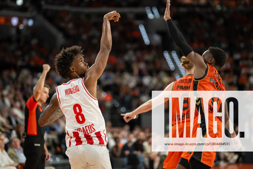 EuroLeague Round 5 match between Valencia Basket and Olympiacos Piraeu Jean Montero of Olympiacos Piraeus in action during the EuroLeague Round 5 match between Valencia Basket and Olympiacos Piraeu at Roig Arena, (Valencia ) on October 13, 2026.