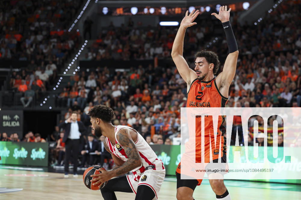 Tyler Dorsey of Olympiacos Piraeus and Josep Puerto of Valencia Basket in action during the Euroleague Basketball Regular Season Round 5 game between Valencia Basket and Olympiacos Piraeus Roster at Roig Arena on October 13, 2026 in Valencia, Spain. Valencia Spain - ZUMAa181 20261013_zaa_a181_066