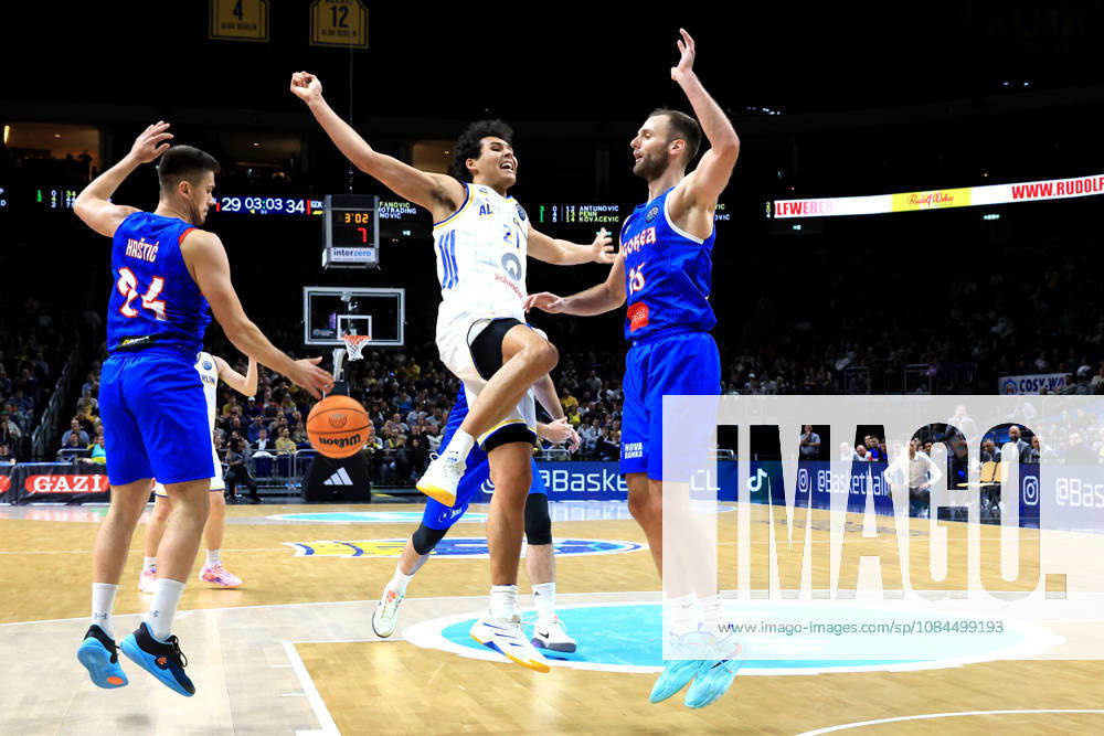 Germany, GER, DEU, Basketball, Champions League (BCL), Day 1, 2026–2027 Season, Berlin, ALBA Berlin vs. Igokea, BRANDON ANGEL (ALBA Berlin) 21, Djordje Topolovic (Igokea) 15, Armin Hrstic (Igokea) 24, nordphoto GmbH, Engler, Berlin, Uber Arena, Berlin, Germany