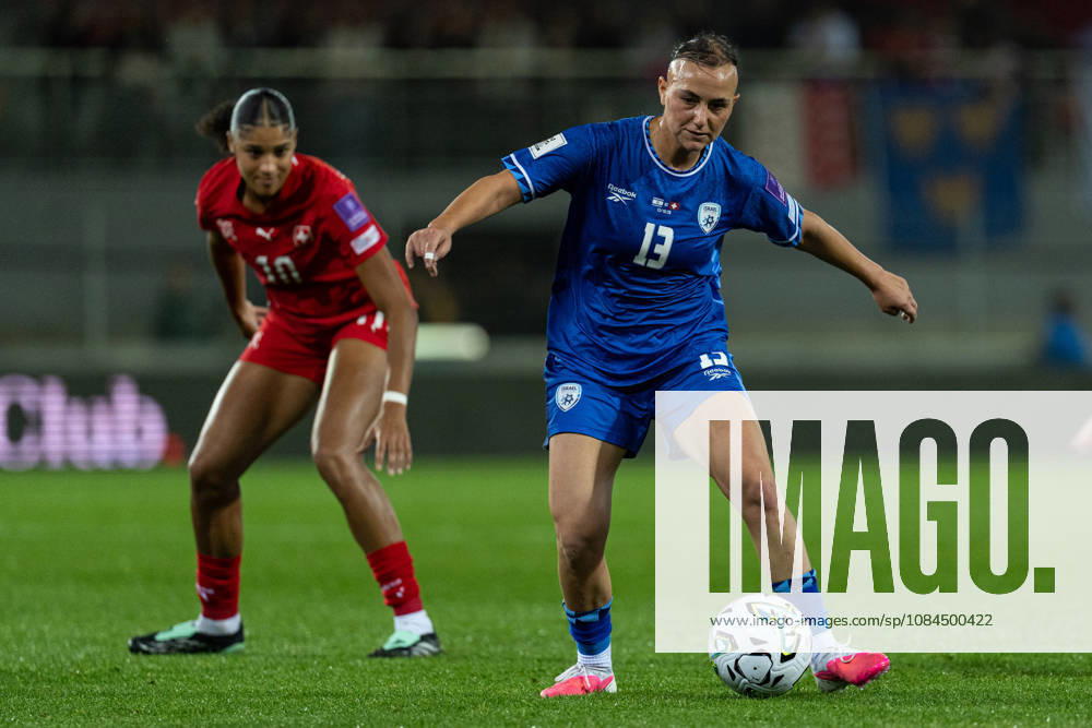 SION, SWITZERLAND, OCTOBER 13 : Zohar Cohen of Israel passes the ball during the FIFA Women s World Cup 2027 Women s European Qualifiers Play-offs game between Switzerland and Israel at Stade de Tourbillon on October 13, 2026 in Sion, Switzerland.
