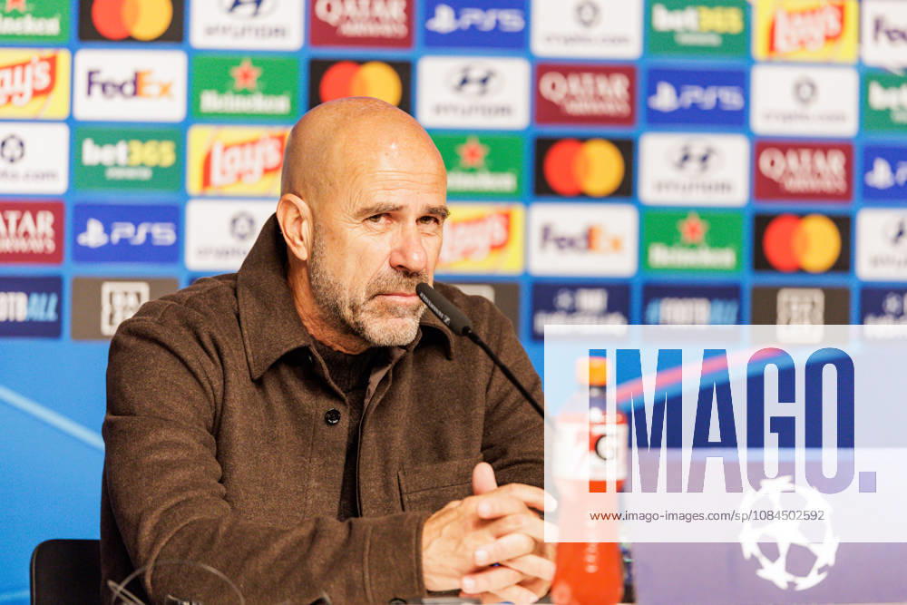 Germany, Soccer, Men s, 2026–2027 UEFA Champions League, RB Leipzig vs. PSV Eindhoven; Peter Bosz, coach of PSV Eindhoven, at the press conference at the Red Bull Arena in Leipzig, Saxony, Germany