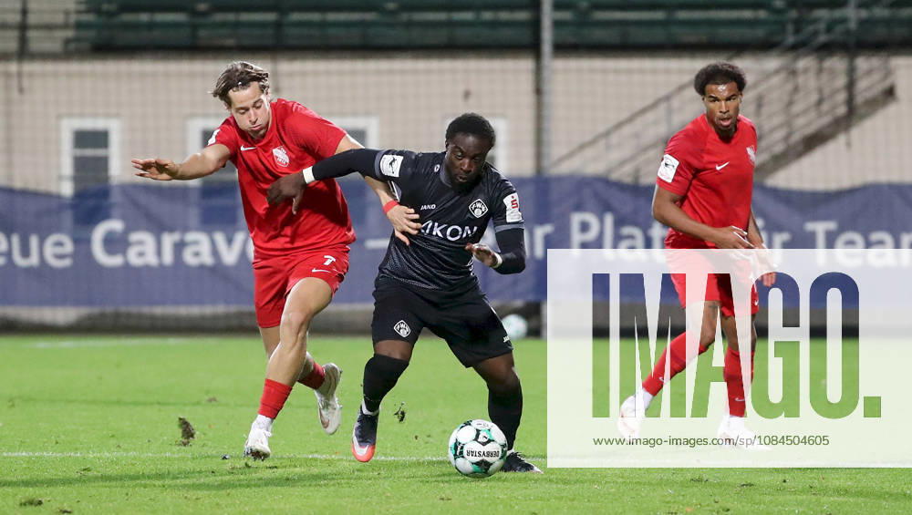 Men s, Soccer, 2026–2027 Season, 3rd Division, Matchday 9: TSV Havelse vs. FC Würzburger Kickers; from left: Marc Richter (TSV Havelse), Eliot Muteba (FC Würzburger Kickers), Dennis Duah (TSV Havelse); Hannover, Eilenriedestadion, Lower Saxony, Germany