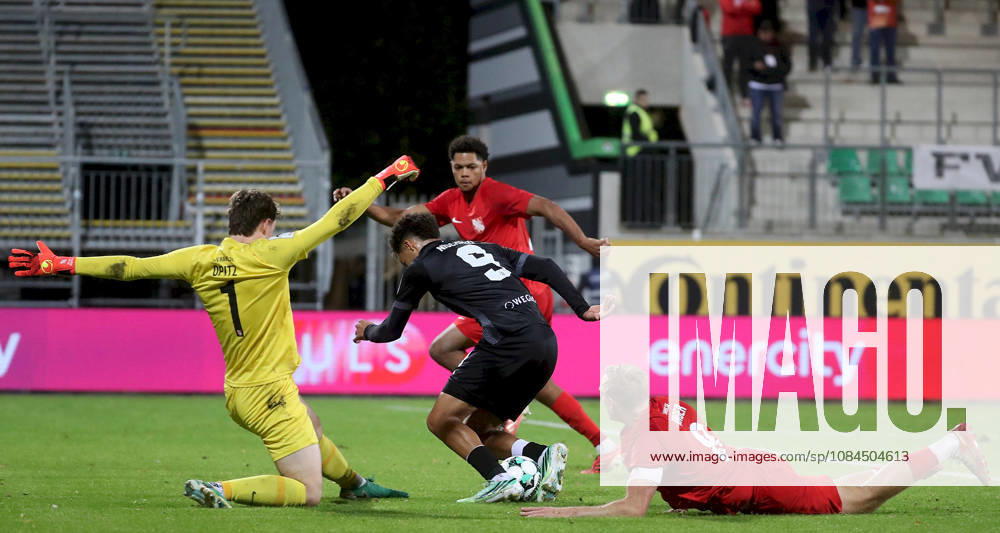 Men s, Soccer, 2026–2027 Season, 3rd Division, Matchday 9: TSV Havelse vs. FC Würzburger Kickers. From left: Tom Opitz (TSV Havelse), Jermain Nischalke (FC Würzburger Kickers), Yannick Mausehund (TSV Havelse), Johann Berger (TSV Havelse). Eilenriedestadion, Hanover, Lower Saxony, Germany