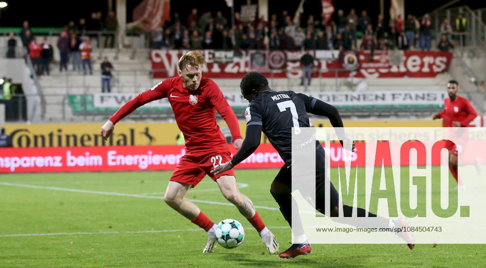 Men s, Soccer, 2026–2027 Season, 3rd Division, Matchday 9: TSV Havelse vs. FC Würzburger Kickers; from left: Leon Sommer, Deiss (TSV Havelse), Eliot Muteba (FC Würzburger Kickers); Eilenriedestadion, Hanover, Lower Saxony, Germany