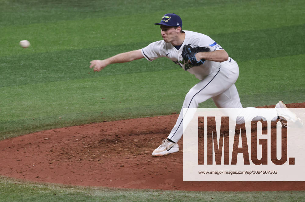 Tampa Bay Rays pitcher Kevin Kelly (49) throws against the Cleveland Guardians in the seventh inning in game two of the MLB, Baseball Herren, USA American League Championship Series playoffs at Tropicana Field in St Petersburg, Florida, on Tuesday, October 13, 2026. TPB20261013727 GARYxBOGDON
