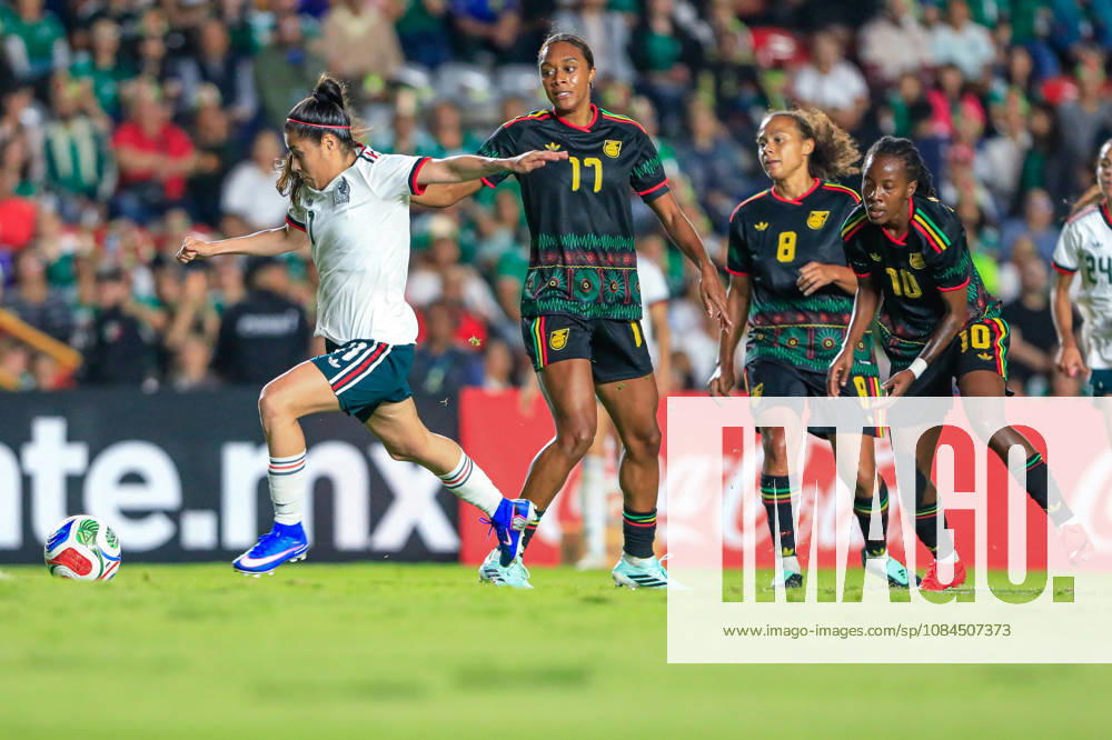 MEXICAN WOMEN S NATIONAL TEAM MEXICO VS. JAMAICA, INTERNATIONAL FRIENDLY, 10 13 2026 QUERÉTARO, MEXICO Action photo of Jacqueline Ovalle (L) of Mexico and Alysson Swaby (C) of Jamaica during an international friendly match at the Estadio Corregidora in Querétaro, Mexico. PHOTO BY IMAGENSHOP AGENCIA FOTOGRAFICA QUERÉTARO, QUERÉTARO, MEXICO