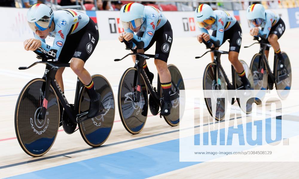 Belgian team with Belgian Katrijn De Clercq, Belgian Shari Bossuyt, Belgian Helene Hesters and Belgium Belgian Luca Vierstraete pictured in action during the Womens Scratch event at the UCI Track cycling, Rad, Radsport, Bahnrad, Bahn World Championships in Shanghai, China on Wednesday 14 October 2026. The worlds are taking place from 14 to 18 October 2026. BENOITxDOPPAGNE x189755340x