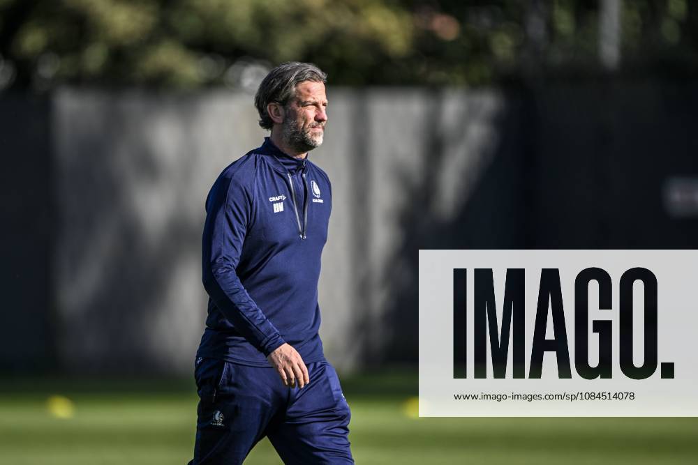 KAA Gent v AGF Aarhus - UEFA Conference League Media Activities 14 10 2026 GENT, BELGIUM - OCTOBER 14 : De Mil Rik head coach of KAA Gent pictured during a training session ahead of the UEFA Conference League 2026 27 League Phase matchday 1 match between KAA Gent and AGF Aarhus on October 14, 2026 in Gent, Belgium, 14 10 2026 Gent Belgium