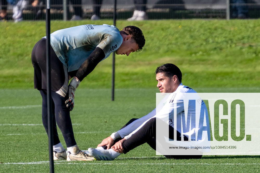 Kevin Diks, Borussia Mönchengladbach, No. 04 on the ground; Jan Olchowsky, Borussia Mönchengladbach, No. 23; Borussia Mönchengladbach public training session, soccer, Bundesliga, 2026–2027 season, October 14, 2026, public training session, Borussia Mönchengladbach, soccer, Bundesliga, 2026–2027 season, October 14, 2026, Mönchengladbach