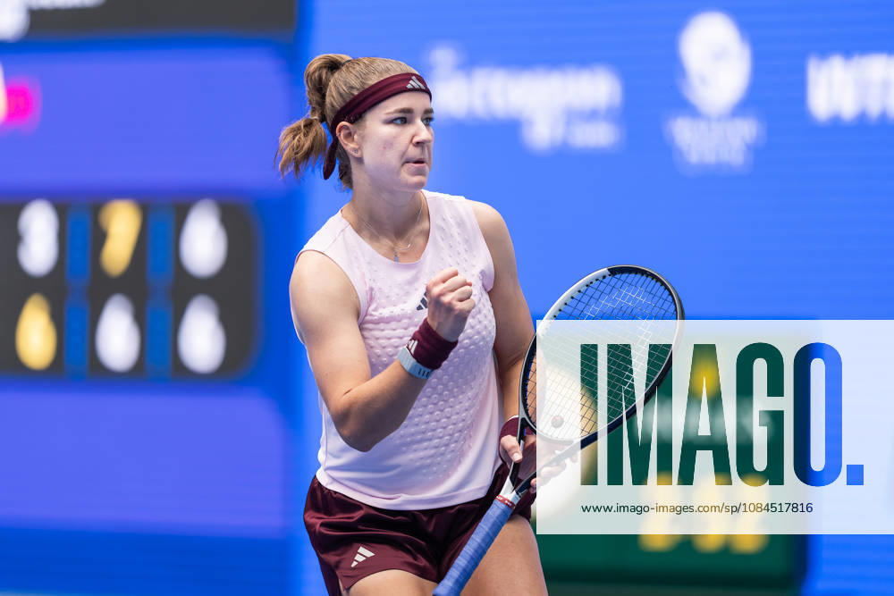 2026 WTA, Tennis Damen Wuhan Open: Karolina Muchova - Caty McNally in China - 14 Oct. Karolina Muchova of Czechia celebrates her win against Caty McNally of USA (not in view) during their women s singles match on day 3 of Wuhan Open at the Optics Valley International Tennis Center. Karolina Muchova defeated Caty McNally with a score of 3-6, 7-6, 7-6. Wuhan China