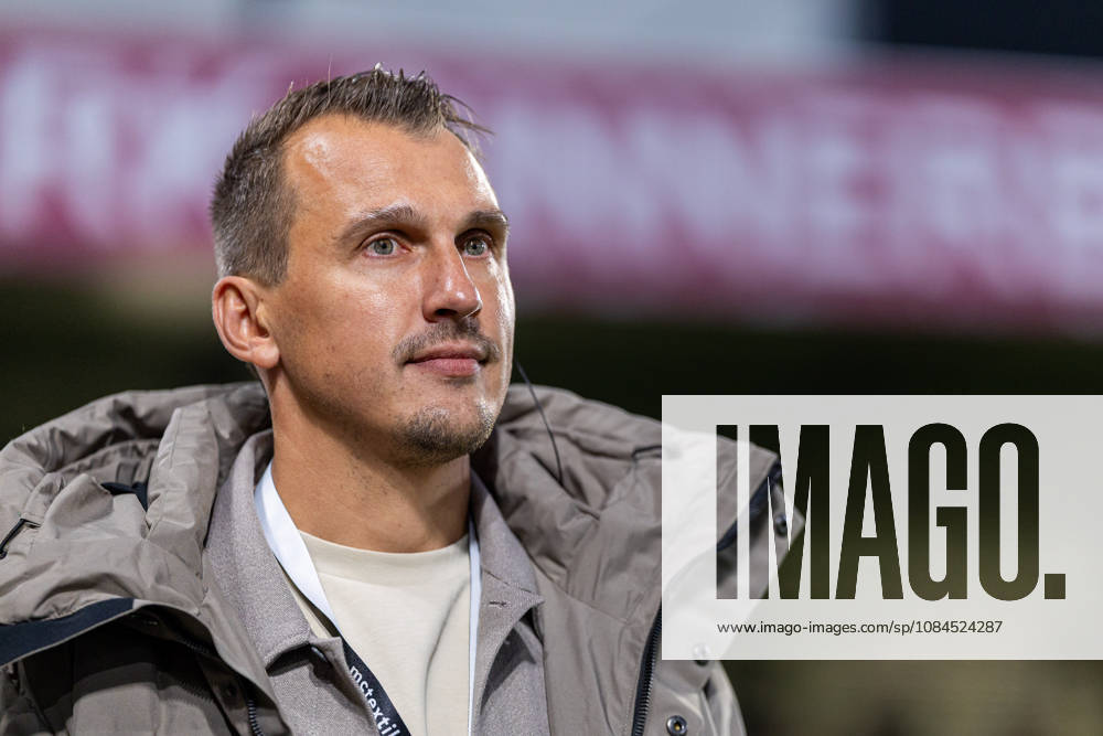 Robert Tesche, SC Verl, Head of Scouting (GER), SC Verl vs. SSV Jahn Regensburg, Soccer, 3rd Division, Matchday 9, 2026–2027 Season, October 14, 2026 DFL regulations prohibit the use of photographs as image sequences and or quasi-video GER, SC Verl vs. SSV Jahn Regensburg, Soccer, 3rd Division, Matchday 9, 2026–2027 season, October 14, 2026, Verl