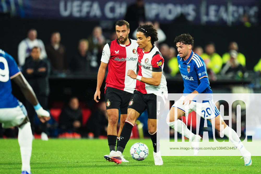 UEFA Champions League: Feyenoord Rotterdam v Como 1907 Rotterdam - Gjivai Zechiel of Feyenoord, Martin Baturina of Como during the MD 2 League Phase competition round of the 2026 2027 UEFA Champions League season. The match is set between Feyenoord Rotterdam and Como 1907 at Stadion Feijenoord on 14 October 2026 in Rotterdam, Netherlands.
