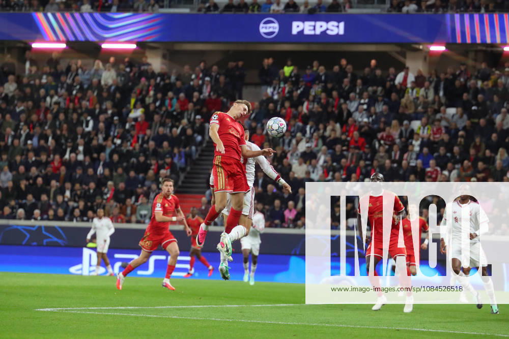Krystof Danek of LASKand Kostas Tsimikas of Liverpool during the UEFA Champions League league phase matchday 2 match between LASK and Liverpool at Oberoesterreich Arena on October 14, 2026 in Linz, Austria. (Photo by Severin Aichbauer Sports Press Photo SPP)