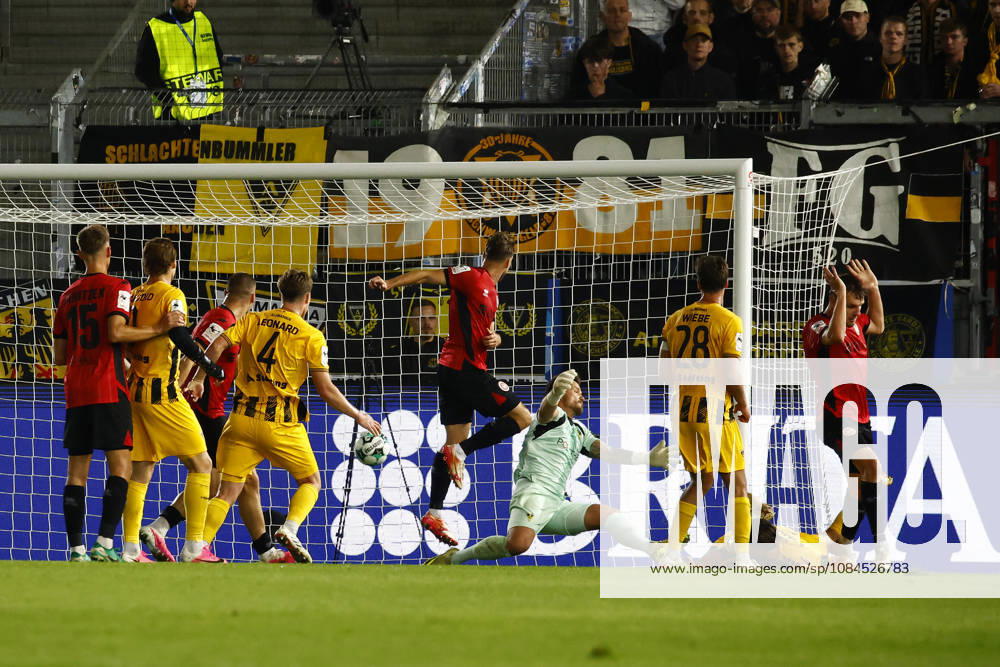 Soccer 3rd Division, SV Wehen Wiesbaden vs. Alemannia Aachen – Lukas Schleimer (SV Wehen Wiesbaden) scores the goal, making it 1–0 for Wiesbaden