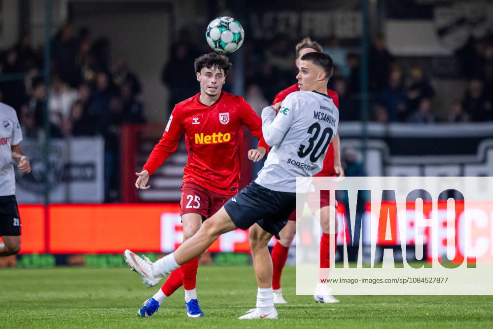 L R Nicolas Oliveira (SSV Jahn Regensburg), 25, in a tackle with Almin Mesanovic (SC Verl), 30, GER, SC Verl vs. SSV Jahn Regensburg, Soccer, 3rd Division, Matchday 9, 2026–2027 season, October 14, 2026 DFL regulations prohibit any use of photographs as image sequences and or quasi-video GER, SC Verl vs. SSV Jahn Regensburg, Soccer, 3rd League, Matchday 9, 2026–2027 season, October 14, 2026, Verl