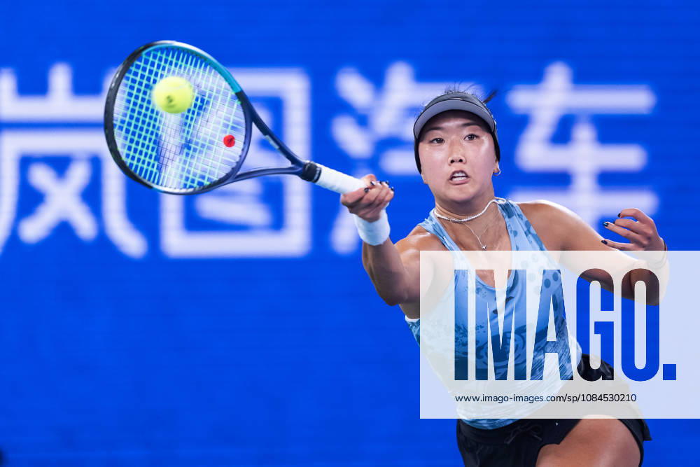 Ann Li of USA plays against with Aryna Sabalenka of Belarus ( not in view) during the Wuhan Open final match at the Optics Valley International Tennis Center. Ann li defeated Aryna Sabalenka with a score of 3-6, 6-4, 7-6. Wuhan China - ZUMAs197 20261014_aaa_s197_216
