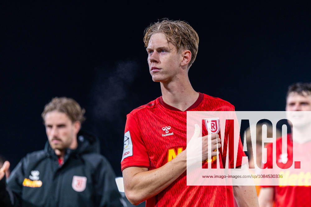Leopold Wurm of SSV Jahn Regensburg, 37, reacts with disappointment after the 2–2 draw in the match between SC Verl and SSV Jahn Regensburg, soccer, 3rd Division, Matchday 9, 2026–2027 season, October 14, 2026 DFL regulations prohibit any use of photographs as image sequences and or quasi-video GER, SC Verl vs. SSV Jahn Regensburg, soccer, 3rd League, Matchday 9, 2026–2027 season, October 14, 2026, Verl