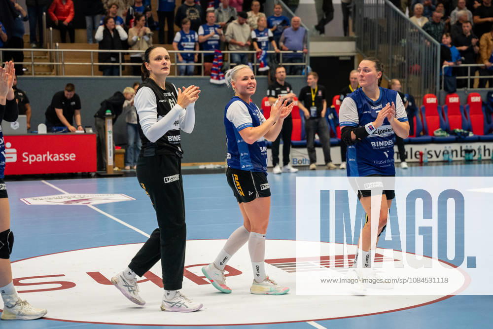 HSG Blomberg Lippe GER vs. HC Leipzig GER, Handball, Women s Handball Bundesliga 1, Matchday 6, 2026–2027 Season, Blomberg, October 14, 2026 The players of HSG Blomberg Lippe GER celebrate after their victory over HC Leipzig GER. In the spotlight: Nicole Roth (HSG Blomberg Lippe, 61) and Lilli Roepcke (HSG Blomberg Lippe, 25). Blomberg Synflex Arena on Ulmenallee, Germany